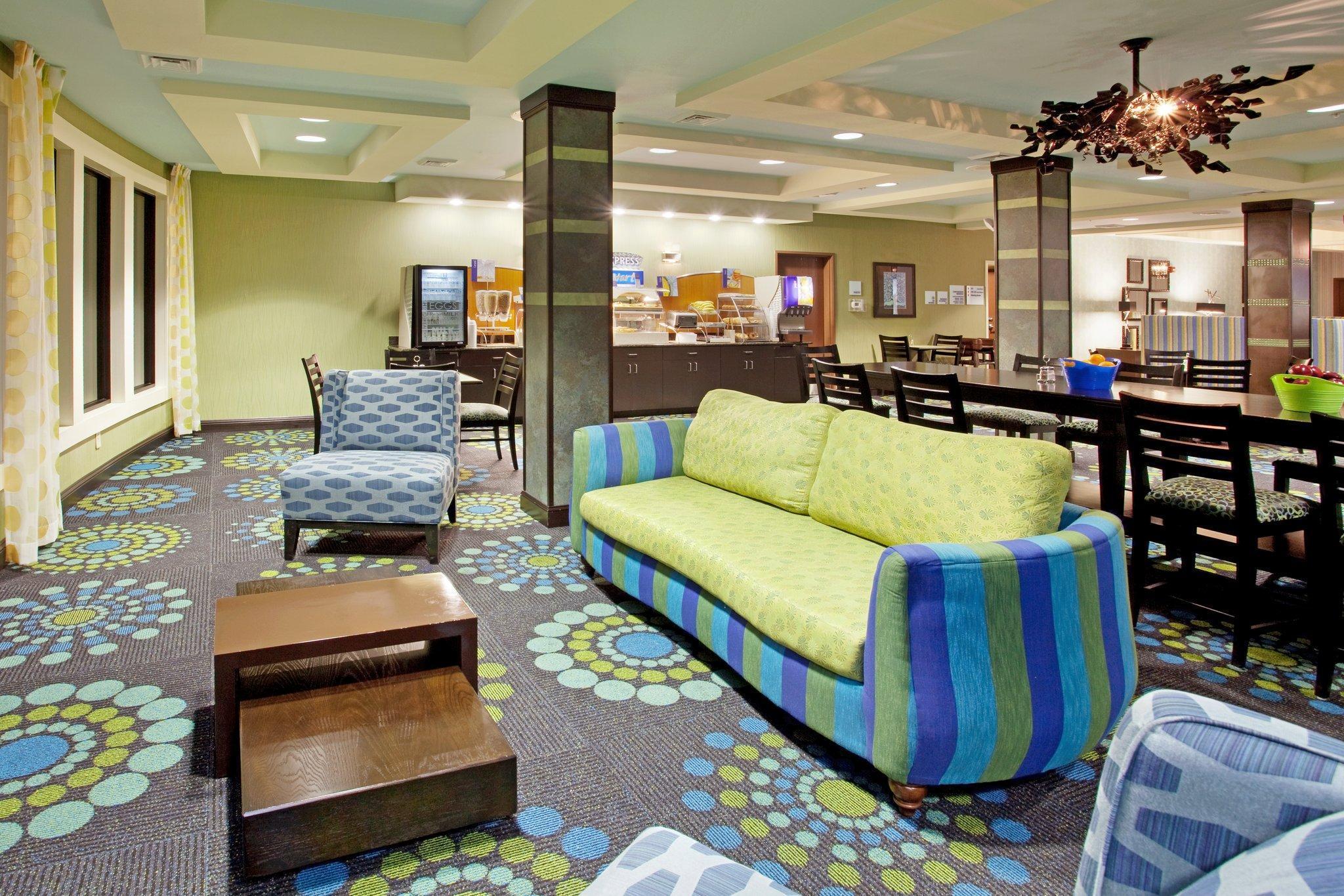 Holiday Inn Express Hotel & Suites Salem By Ihg Zewnętrze zdjęcie