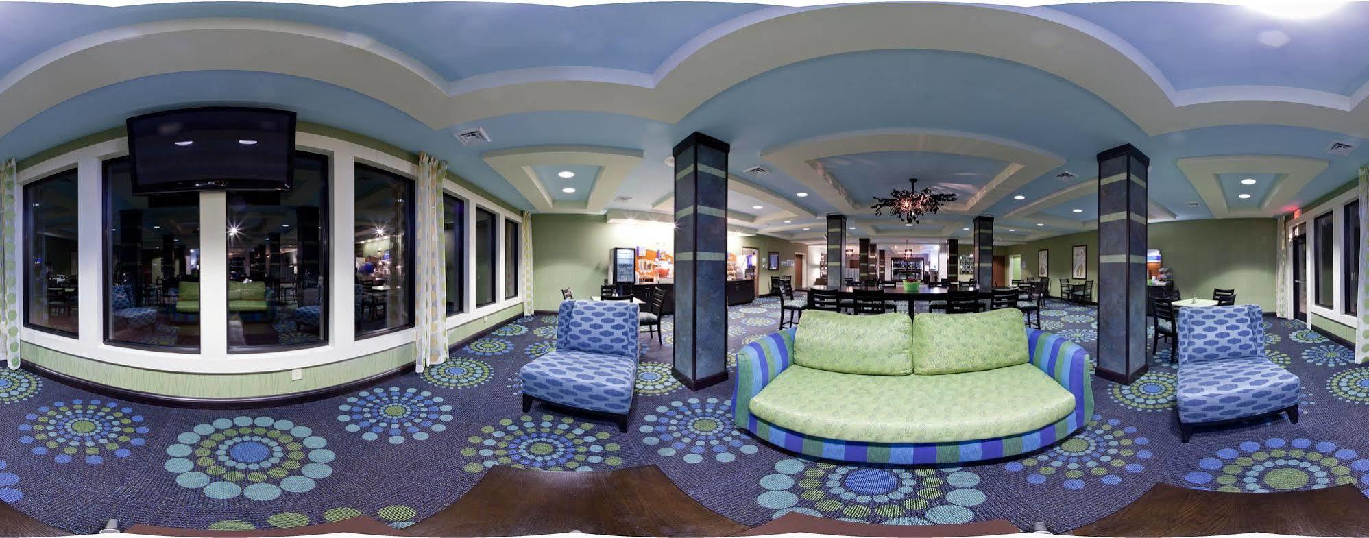 Holiday Inn Express Hotel & Suites Salem By Ihg Zewnętrze zdjęcie
