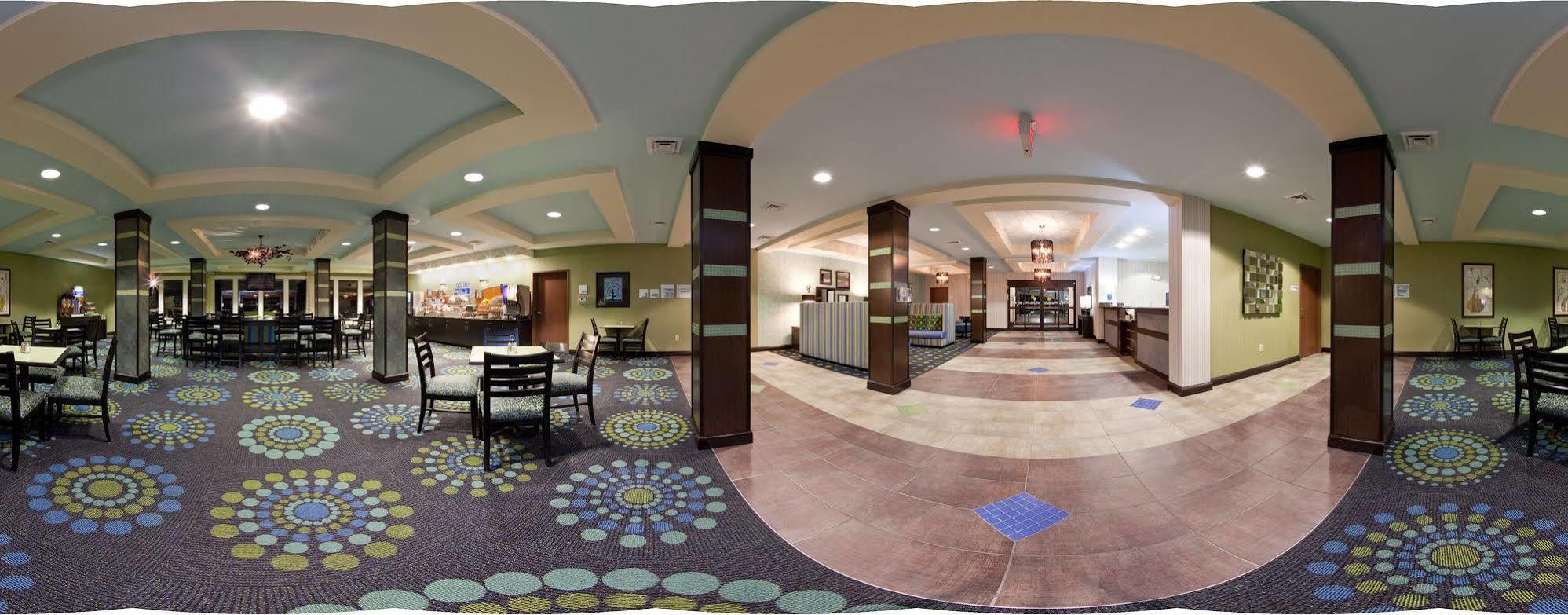 Holiday Inn Express Hotel & Suites Salem By Ihg Zewnętrze zdjęcie